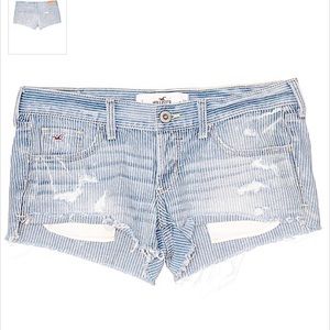💵 3/$10 💵 HCO blue & white striped short shorts